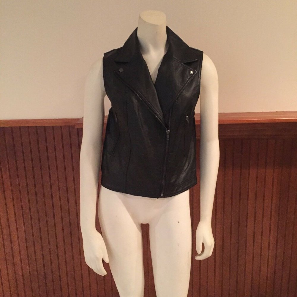 Silence + Noise Black Faux Leather Vest - Size: Small
